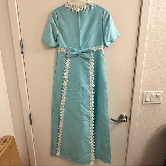 Gorgeous Vintage 60/70s Formal Dress - Picture 2 of 9